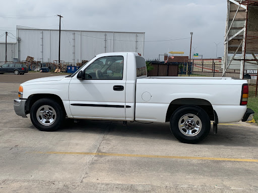 Max Crash Auto Parts LLC