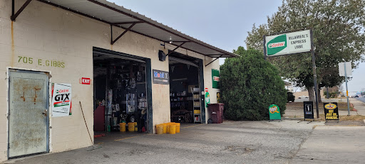 Villarreal's Express Lube