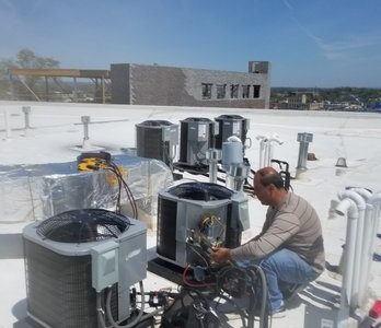 Zaina Service Tech: Técnico Experto en Reparaciones y Mantenimiento