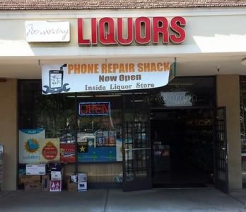 Reparación de Teléfonos y Tienda de Licores en Shack Liq Store