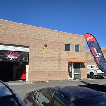 Taller Amigos Auto Repair: Reparación de Autos Confiable