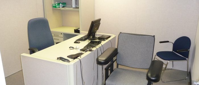 Sala de Polígrafo: Detector de Mentiras en Acción