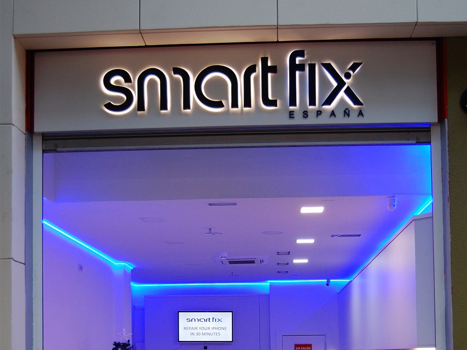 Reparación Rápida de Teléfonos Smart Fix | Servicio Profesional