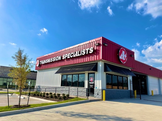 Transmisiones A-Plus: Reparación y Servicio Experto de Calidad Superior