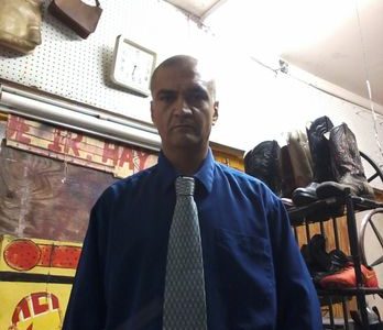 Reparación de Zapatos en 1759 E Florence Ave, Los Ángeles | Taller Experto