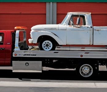 Del Rio Towing & Wrecker: Servicio de Grúa y Remolque 24/7